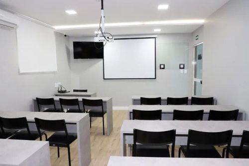 SALA DE REUNIÃO ÁUDIO E VÍDEO COMPLETA PARA 20 PESSOAS
