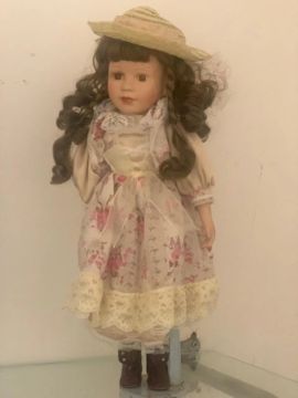 Boneca de Porcelana Vintage
