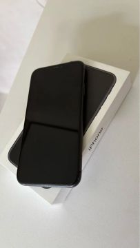 iPhone 11 Preto - Novo na Caixa