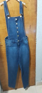 Macacão Jeans Botões