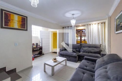 Casa à Venda - Bela Vista, 4 Quartos, 240 m2