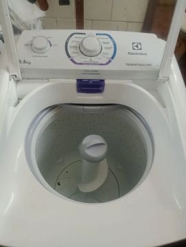 Máquina de Lavar Roupa Electrolux 3,5kg EssentialCare