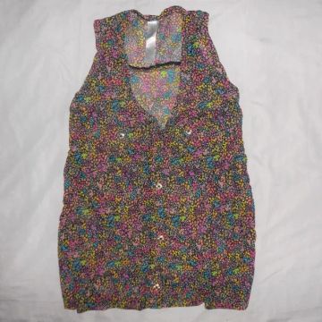 blusinha feminina colorida toda florida cheia de florzinha super divertida