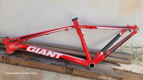 Quadro De Bike Mtb Giant Xtc Aro 26 Tam S
