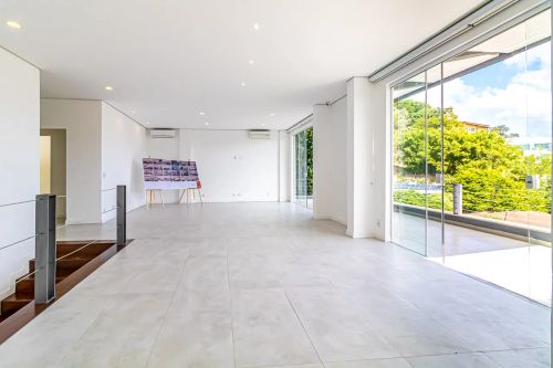 Casa 4 dormitórios em Pendotiba- Niterói