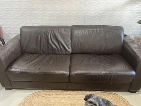 Sofá de Couro 3 Lugares