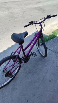 Bicicleta aro 26 18 marchas.