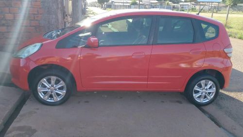 Vendo Honda FIT 2013 em dias. 33 mil