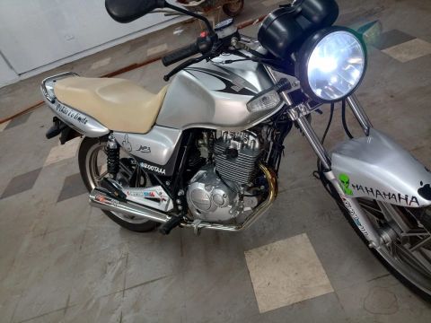Motocicleta 125cc - 2008 - Prata