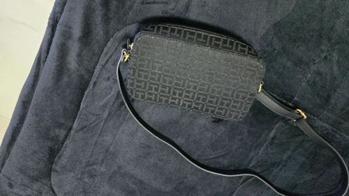 Bolsa Tommy Hilfiger Preta