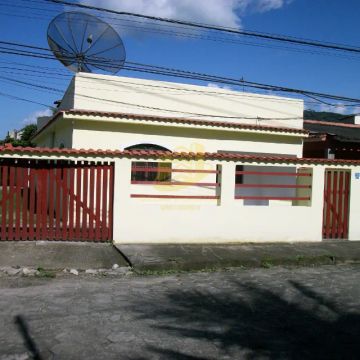 Vende casa independente na Praia do Saco