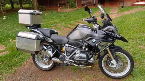 BMW R1200 GS Premium - preta - 18.500 Km - impecável