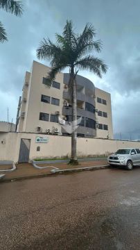 Amplo apartamento no Cond. Park dos Príncipes