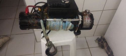 Guincho Winch Elétrico 12V 13.000 lbs