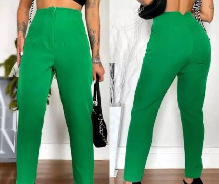 Conjunto Calça Alfaiataria Nova nunca usada e Cropped Estampado