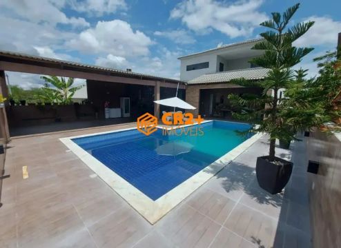 Vendo casa Alto padrão em Arcoverde 04 quartos, 03 suites, 05 vagas de garagem e