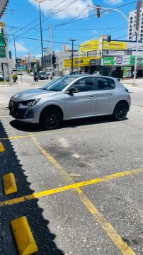 Peugeot 208 style 1.0 Manual 