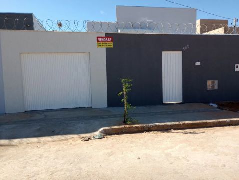Vendo 2 casas novas no Bairro Novo Jaraguá 