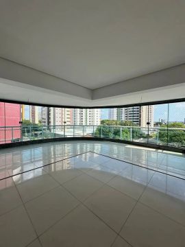 Apartamento a venda no Joquei