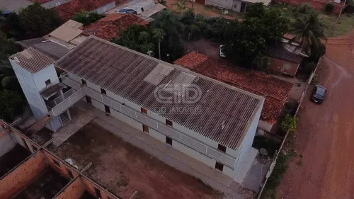 Prédio com 10 kitnets a venda, no bairro Nova Esperança