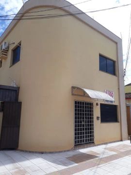 Casa sobrado comercial na rua 13 de maio