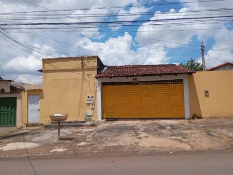 Aluga-se Casa no Setor Novo Horizonte