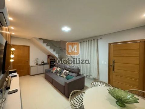 Sobrado com 3 suítes no Condomínio Bella Vista