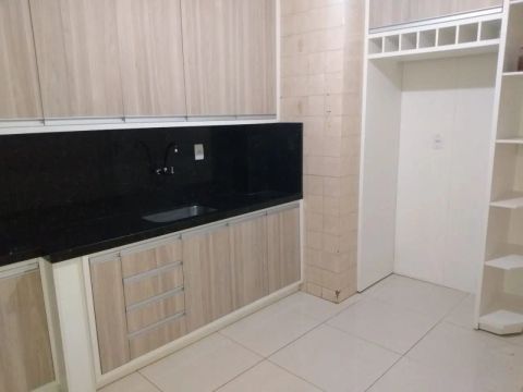 Vendo apartamento de 03 quartos. Bairro: Vila Bandeirantes. Campo Grande MS 