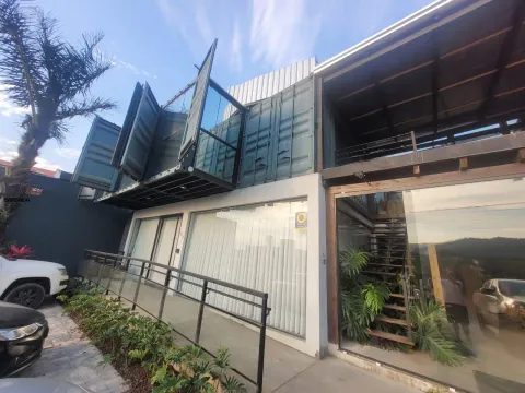 Sala Comercial para Locação em Balneário Camboriú, Nova Esperança, 4 banheiros, 5 vagas