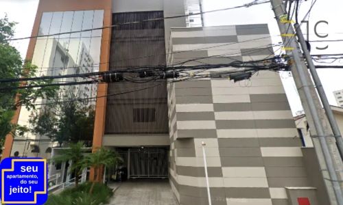 Apartamento á venda no centro da cidade, 43m² 1 dormitório, 1 banheiro e 1 vaga coberta.