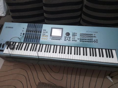 Yamaha Motif XS8 - Teclado Workstation