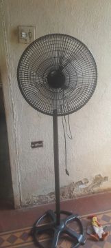 Ventilador de Piso - Ótimo estado!