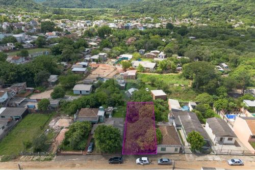 Terreno amplo no bairro Dores  Pronto para construir!
