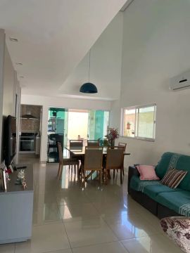 Casa de Condomínio para venda com 161m² 4 dormitórios