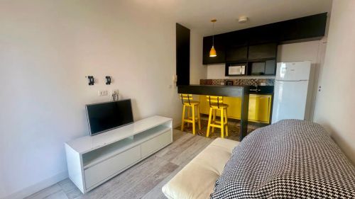 Apartamento com 2 dormitórios para alugar, 46 m² por R$ 3.830,00/mês - Jardim Oswaldo Cruz