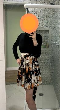 Vestido, meio florido meio preto