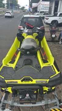 Jet Ski Seadoo RXTX 300