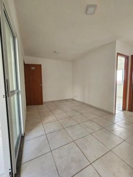 Vende-se apartamento- Jardins da Roseira. c