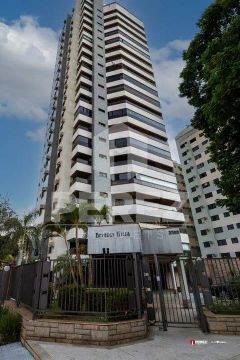 Apartamento luxuoso e decorado no Edifício Beverly Hills