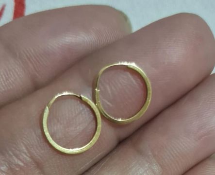 Brincos de argola infantil em ouro 18k