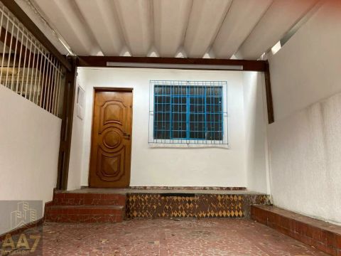 Sobrado 2 dormitórios na Vila Gomes