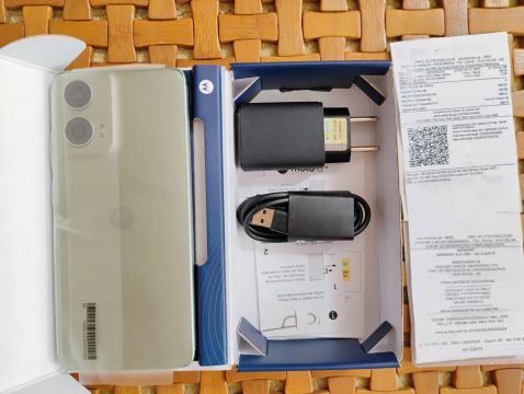 Motorola Moto g24-128GB 8GB (4GB RAM+4GB Ram Boost) AI Camera 50MP Night Vision Verde