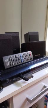 Home Theater Panasonic com 5.1 Canais (SA-PT160)