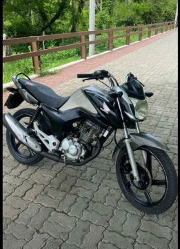 Titan 160 