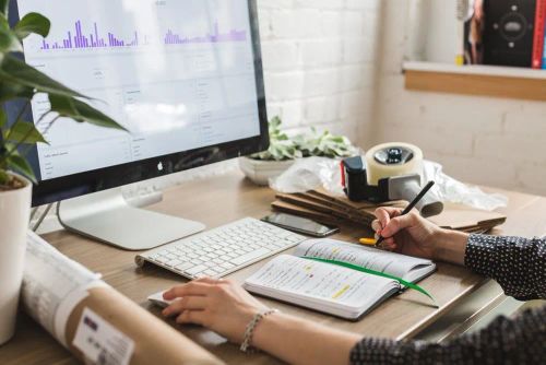 Procuro pessoas que queiram aprender como trabalhar em casa 