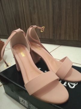 Sandália Salto 8cm Nova 