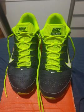Tênis Nike Reax 