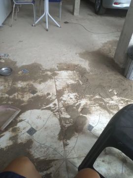 Galpão,  vende ou troca