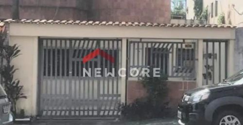 Casa em Rua Doutor Emílio Carlos - Vila Cascatinha - São Vicente/SP