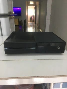 Xbox One 500GB + 2 Controles e limpeza e troca de pasta térmica em dias!